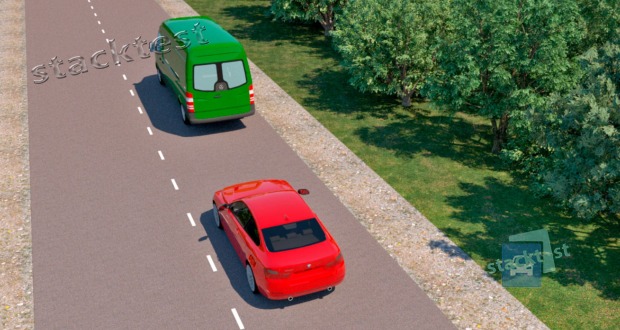 Řidič vozidla jedoucího před vámi zřejmě zapomněl vypnout levé směrové světlo. Jak se zachováte?