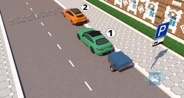 Kurio automobilio vairuotojas pažeidė Kelių eismo taisykles palikdamas stovėti automobilį?