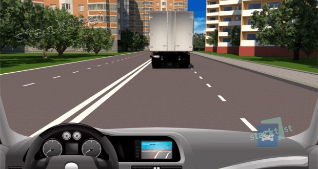 Koks rekomenduojamas atstumas (metrais) iki priešais važiuojančio automobilio gyvenvietėje?