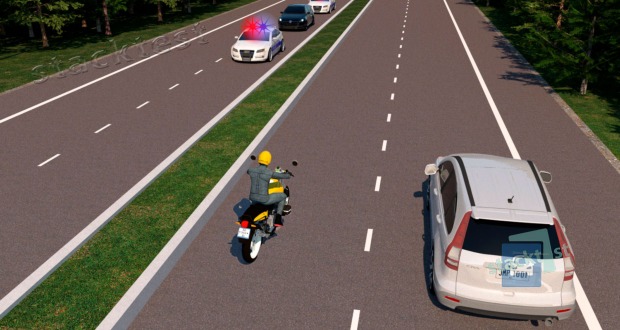 Kā jārīkojas motocikla vadītājam attēlotajā situācijā?