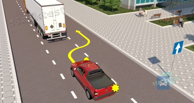 Vai vieglā automobiļa vadītājam ārpus apdzīvotas vietas atļauts apsteigt kravas automobili pa ceļa labo pusi attēlotajā situācijā?