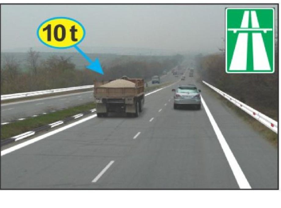 În situaţia din imagine, precizaţi dacă poziţia autocamionului pe această bandă, corespunde Regulamentului?