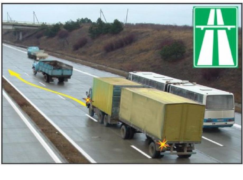 Precizaţi dacă în situaţia din imagine conducătorului ansamblului de vehicule i se permite efectuarea manevrei?