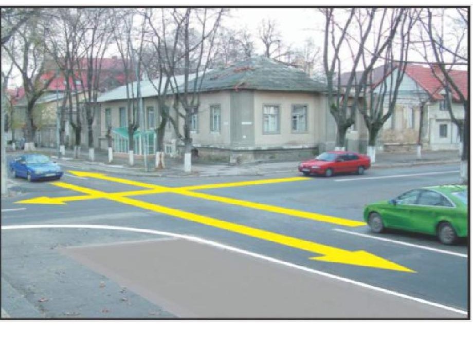 Autoturismele vor traversa intersecţia în ordinea următoare: