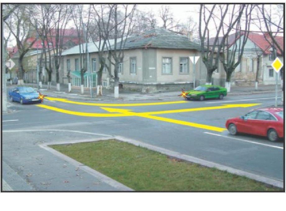 Первым проедет перекрёсток легковой автомобиль: